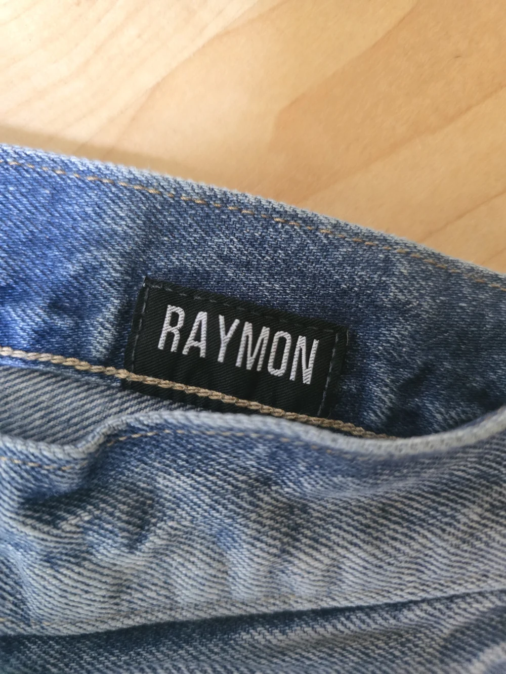 Edwin Raymon Selvedge Men's Blue Distressed Jeans with Paint Splatter Size 32
